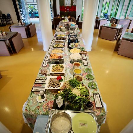A-Te Chumphon Hotel - Sha Plus Zewnętrze zdjęcie
