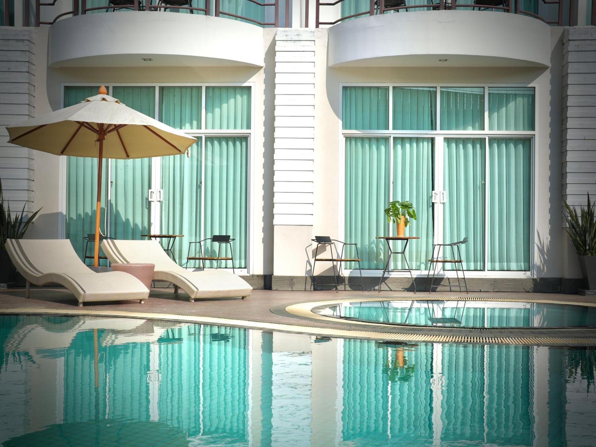 A-Te Chumphon Hotel - Sha Plus Zewnętrze zdjęcie