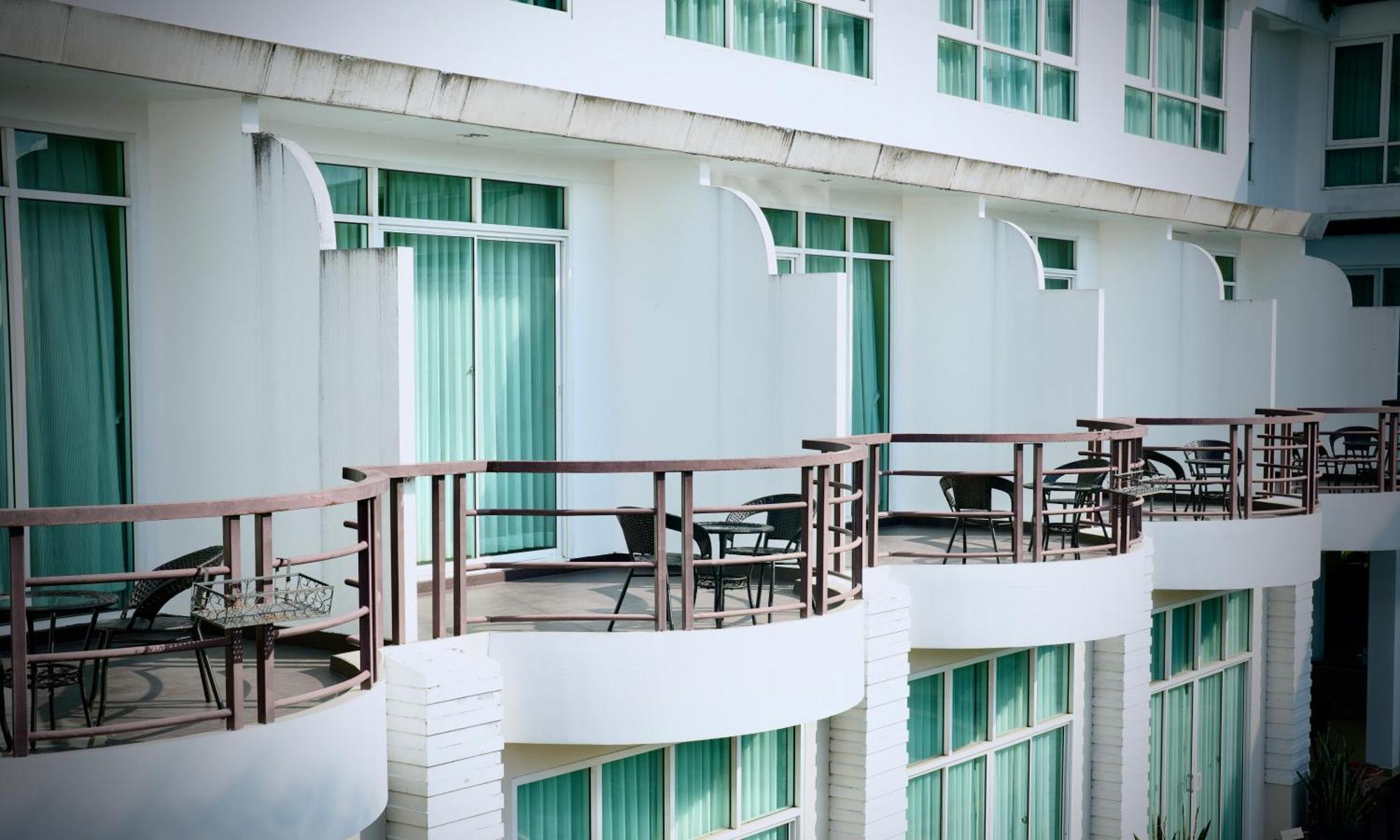 A-Te Chumphon Hotel - Sha Plus Zewnętrze zdjęcie