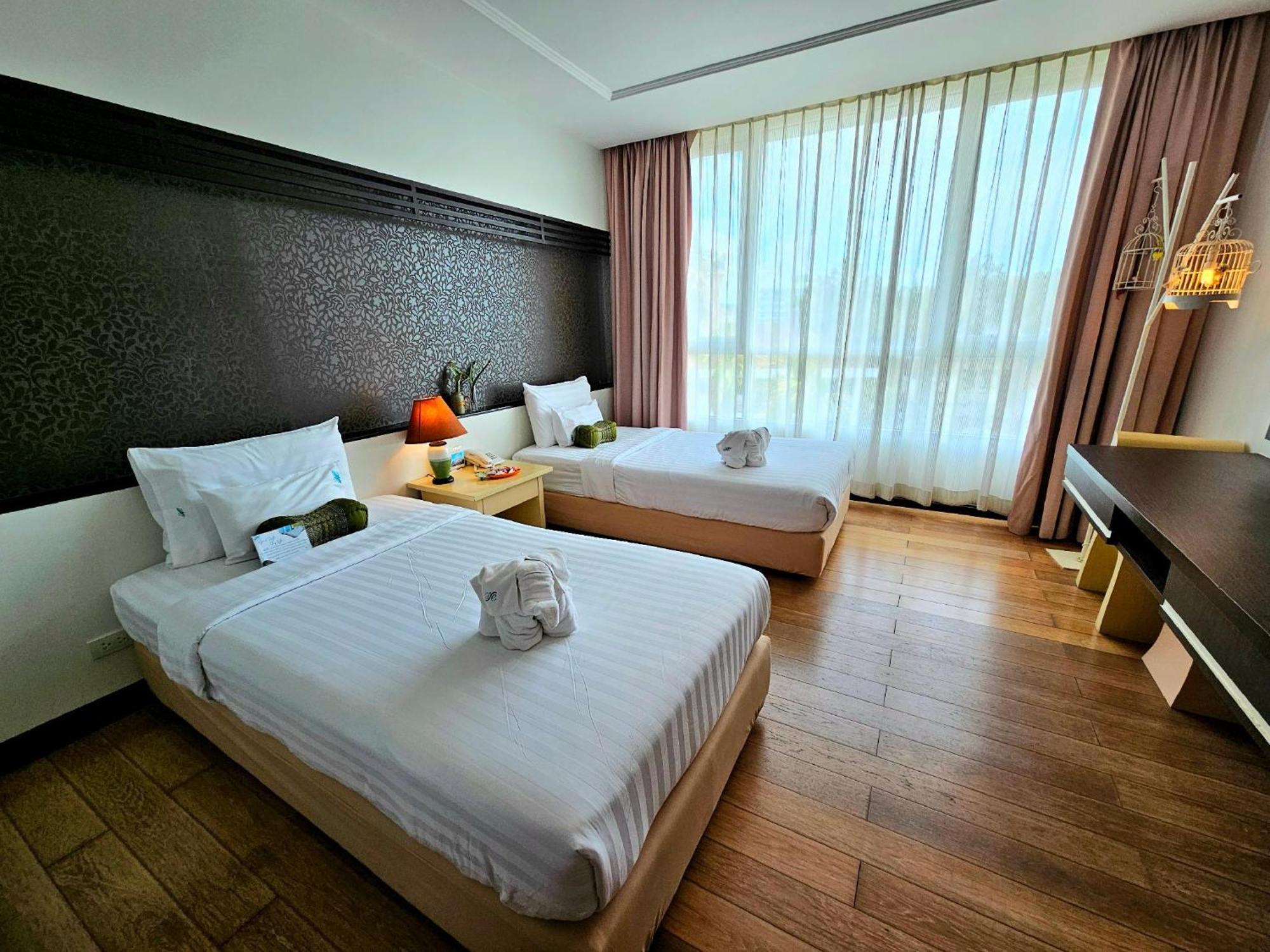 A-Te Chumphon Hotel - Sha Plus Zewnętrze zdjęcie